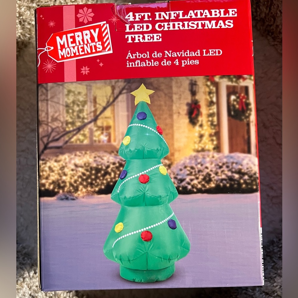 Merry Moments Christmas / Winter 4 Foot Inflatable LED Christmas Tree
